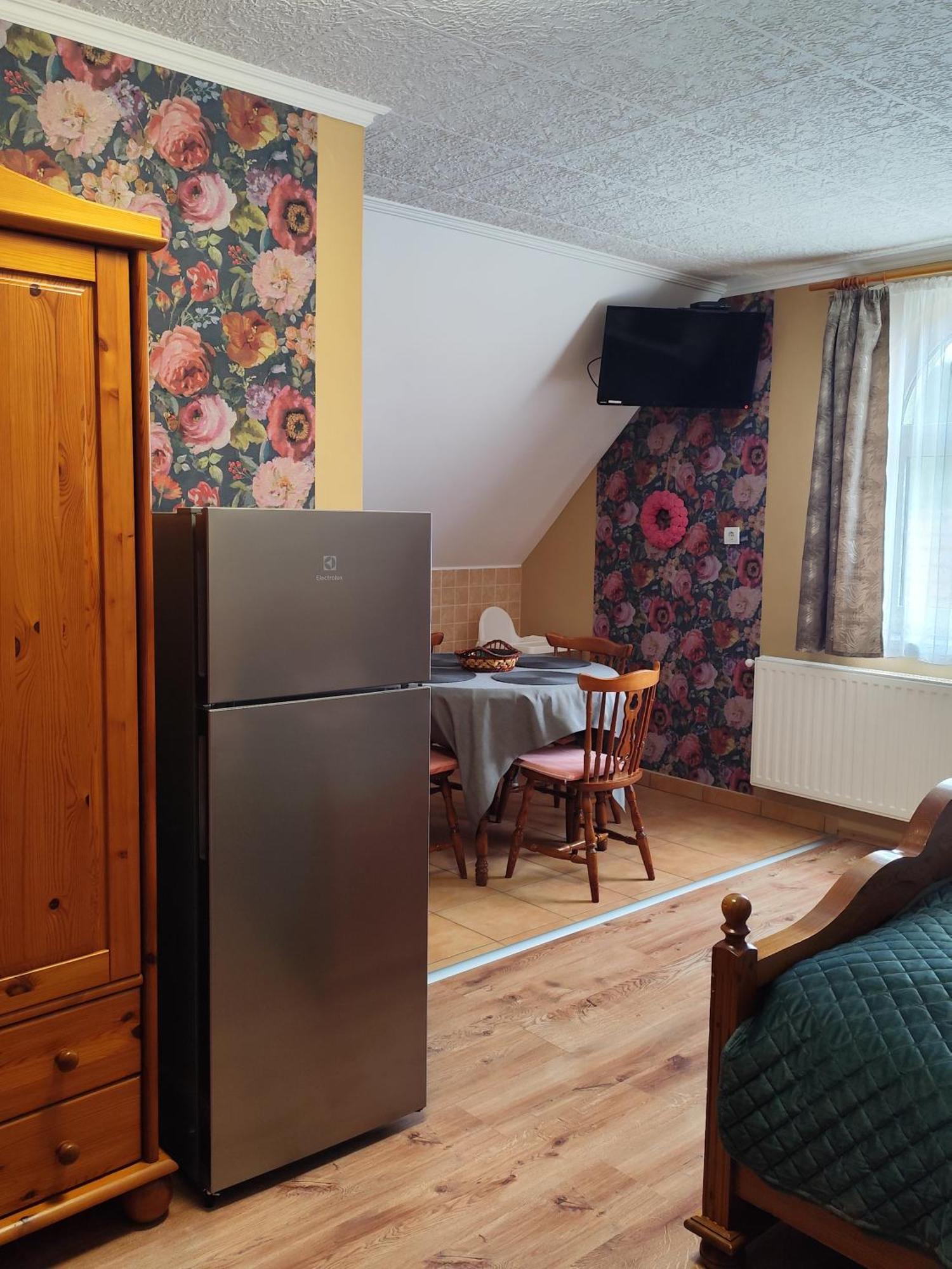 Bobita Apartmanhaz Szilvásvárad Eksteriør bilde